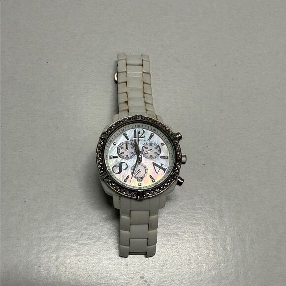 Michael Kors White Ivory Pearl Face Watch Stainless Steel LIKE NEW - Rhinestones main image 4